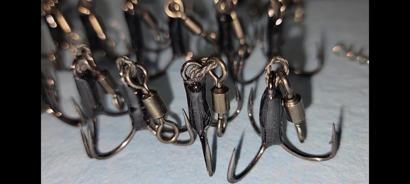 Custom Assist Corded Treble Hooks – SacPig Bait Co.